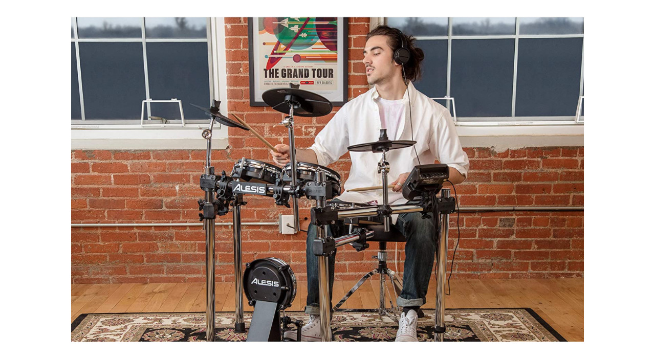 Alesis Surge Mesh Kit E-Drum Set | MUSIC STORE professional