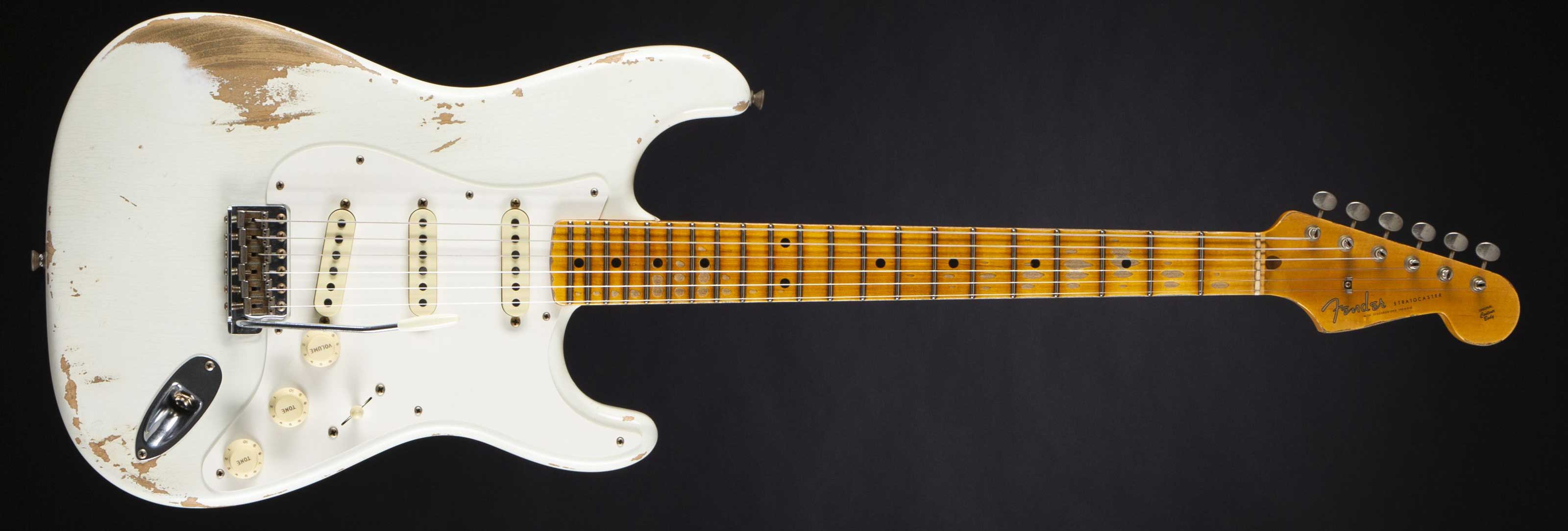 Fender 1959 Stratocaster Heavy Relic Aged Olympic White #CZ546155 | MUSIC  STORE professional